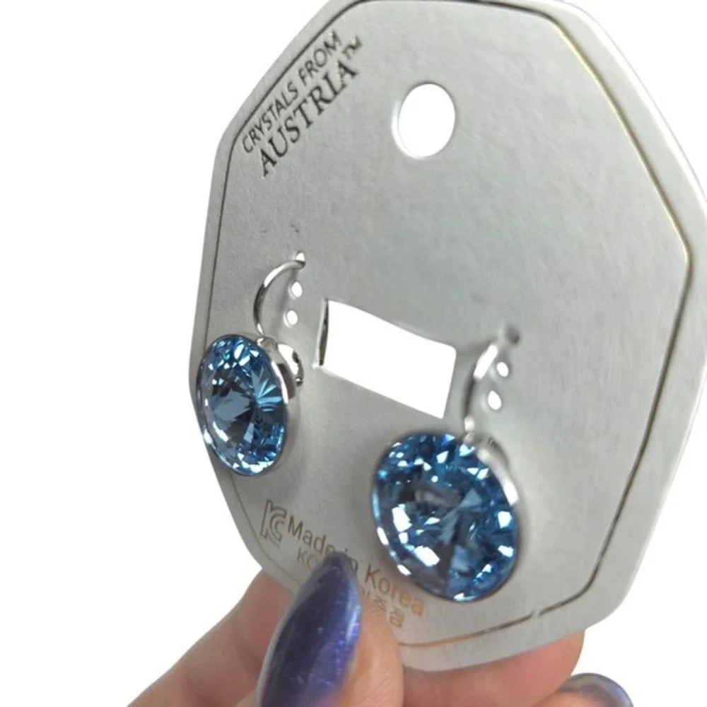NWT SwarovskiElement AquamarineBlue 15mm Leverback Dangle‎ Platinum Plated Bling